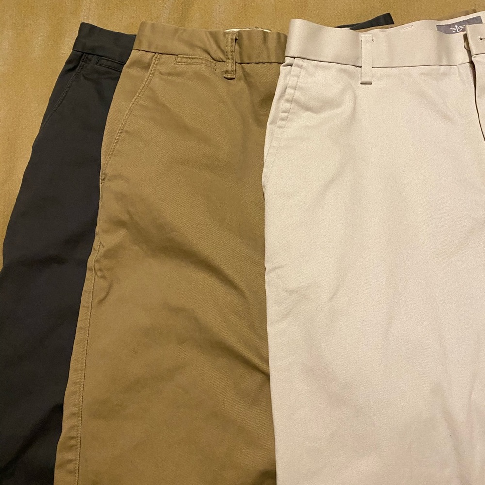 Bundle of Dockers Chinos (3)
